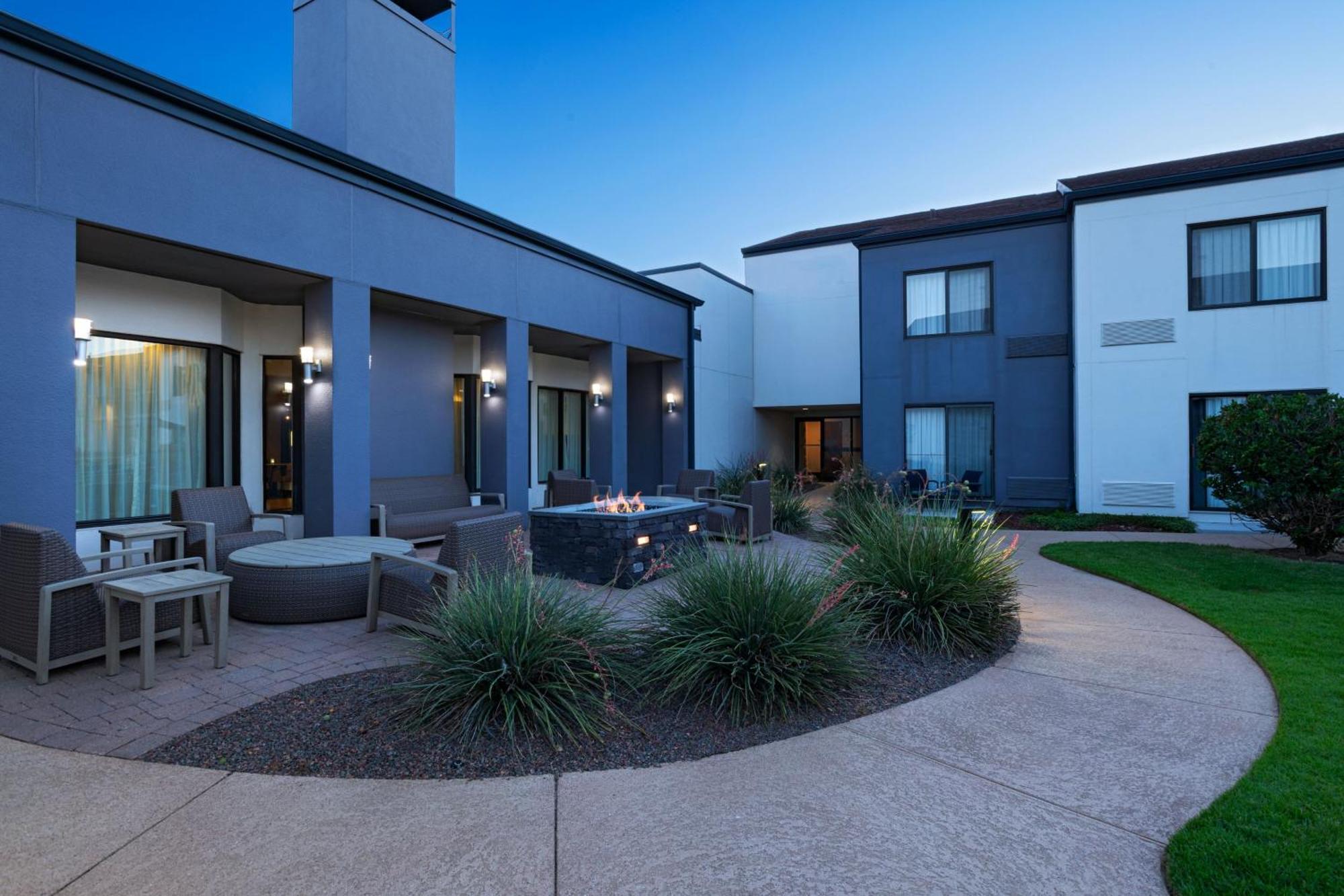 Courtyard Fort Worth University Drive Exterior foto